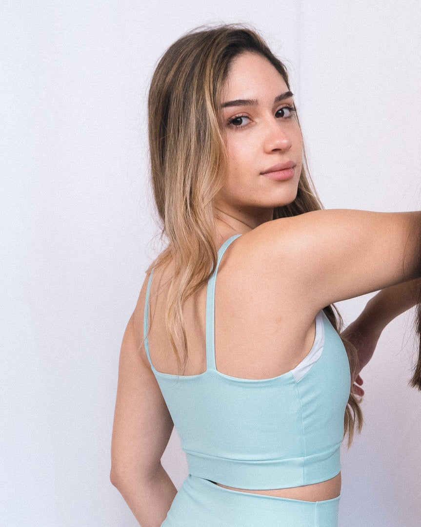 Top Dual Celeste con Blanco