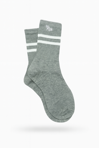 Calcetines Grises con Raya Blanca